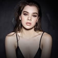 Who is the most famous singer? Who Is The Most Beautiful Female Musician In America
