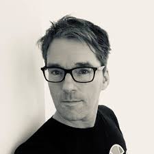 Oliver Wurm, der Journalist und Medienunternehmer im Podcast