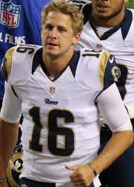 Jared goff threw his first touchdown pass as a lion and detroit tied the score at seven early in the second quarter. Jared Goff Wikipedia