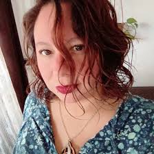 Hoy las mujeres manejan familias, emprendimientos, países y todo lo que se  propongan. Sube tu foto usando #MujeresQueManejan y cuéntanos qué manejas  tú.