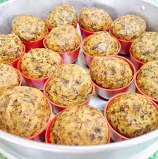 Tutup loyang dengan alumunium foil tujuanya supaya air wap tak terkena pada kek. Sedapnya Resepi Apam Pisang Simple Sukatan Cawan Gebu Facebook