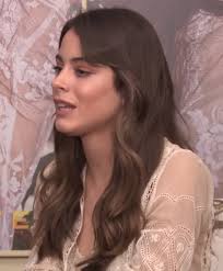 Questa è la cosa più bella del mondo, di nuovo a casa mia, al mio posto: Martina Stoessel Wikipedia