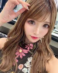 🌸💓桜咲乃愛💓🌸.*・ﾟおうさきのあ💓 on Instagram: “ウエーブヘア🎀✨ @ruvieofficial のワンピかわいい😌💓  #ウエーブヘア#ruvie” | ヘア, ワンピ, いい女