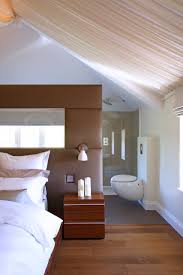 Not only this, but it will instantly add extra washing and bathing facilities and can really help a full house. 8 Ways To Squeeze In An Elegant En Suite Houzz Uk