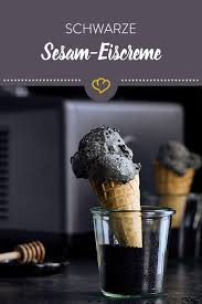 Schwarze Sesam Eiscreme Mystischer Klassiker Aus Fernost Rezept Eiscreme Schwarzer Sesam Lebensmittel Essen