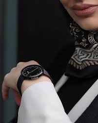 hijab panosundaki pin