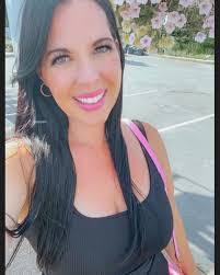 Sonya Willard's Instagram, Twitter & Facebook