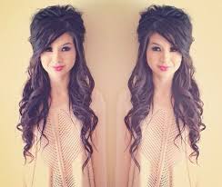 The key here is to create a loose looped pony and then to. Loose Curls With High Bump And Pulled Back Bangs Hair Styles Curly Hair Styles Hair Inspiration