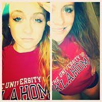 Kayla Thiede's Instagram, Twitter & Facebook