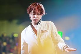 He made his solo debut on august 18, 2009 with the album heartbreaker. G Dragon Under Fire After Being Accused Of Animal Cruelty Hab Korea Net