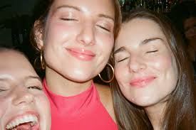 Hillary Gonzalez (@hillgonz) • Instagram photos and videos