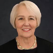 Sandra Kolb's Instagram, Twitter & Facebook