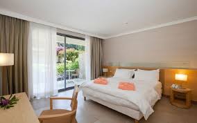 Rhodes (/ r oʊ d z / (); Hotel Rodos Palace Resort 5 Rhodos Bis Zu 70 Voyage Prive