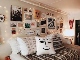 5 Easy Diy Projects We Found On Pinterest To Upgrade Your Dorm In A Big Way College Fashionista Dorm Room Designs Dorm Room Diy Diy Dorm Decor