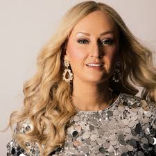 Trumps Hands & Bota Babe celebrated 100k views