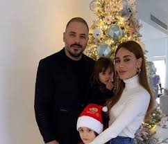 Ramy ayach رامي عياش retweeted dr imad obeid. Ø±Ø§Ù…ÙŠ Ø¹ÙŠØ§Ø´ ÙŠÙ„Ù‡Ùˆ Ù…Ø¹ Ø¹Ø§Ø¦Ù„ØªÙ‡ Ø¹Ù„Ù‰ Ø§Ù„Ø«Ù„Ø¬ Ø¨Ø§Ù„ØµÙˆØ± Lebanotrend
