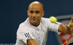 Boris franz becker es un jugador alemán de tenis. Tazxzvovhjmtzm