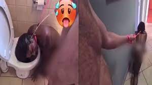 Dubai porta potty xxx