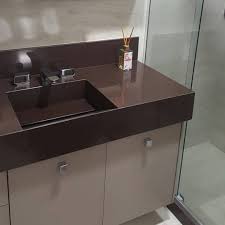 Bancada Em Marrom Absoluto Com Cuba Esculpida Especialidade Da Florenza Projeto Lindo Da Arquiteta Flavi Marrom Absoluto Banheiro Marrom Balcao Para Banheiro