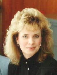 The back combed hair is a huge part of 80s hairstyles where everyone was trying this look out, and they were rocking this style which charm and grace. 80 S Hairstyles For Women Related Pictures 80s Hairstyles For Women With Long Hair 80s Hair Womens Hairstyles Medium Length Hair Styles