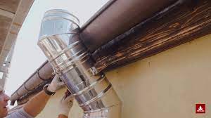 Tronsoanele sunt de 1 m sau 2 m (la cerere). Montaj Cos De Fum Din Inox Pe Exterior Schiedel Ics Www Pefoc Ro Youtube