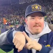 weezy (@warren_strong)