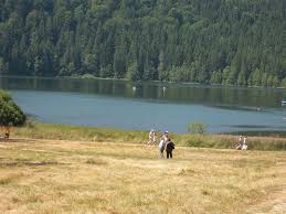 Lacul sfânta ana este cea mai splendidă comoară naturală a ţinutului secuiesc, fiind unicul lac vulcanic din europa centrală şi de est, format pe fundul craterului sudic al masivului ciomatu. Ziua Lacului Sfanta Ana Posts Facebook