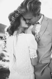 The 20 Most Romantic Wedding Photos Wedpics Blog Wedding Photos Poses Romantic Wedding Photos Wedding Photos