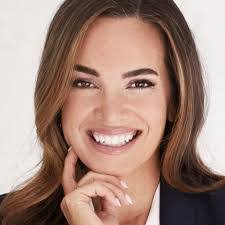 Tammy Buckner's Instagram, Twitter & Facebook