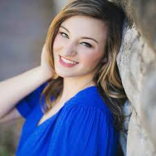 Anna Robinette's Instagram, Twitter & Facebook