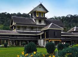 Penyelidikan ini menggunakan metodologi sejarah interpretif dengan istana negara yang pertama. Istana Seri Menanti Negeri Sembilan