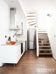 Pantry Storage Under Stairs Using Drawers Under The Short Bits And Walk In Shelving Under The Tall Bit Woonruimtes Keuken Klein Huis