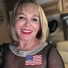 Debbie Loftin's Instagram, Twitter & Facebook