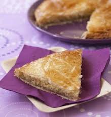 Galette Des Rois A La Creme De Marrons Et D Amandes Recette Recette Galette Des Rois Recettes De Cuisine Galette Des Rois Originale