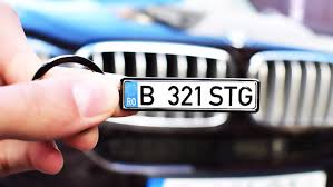 Astfel, dacă vrei un număr personalizat, nu mai poţi lua sex, cur, pul, coy, piz, mue, mui, pzd sau chiar bou. AnunÈul Pentru ToÈi Èoferii Se SchimbÄ PlÄcuÈele De Inmatriculare Pentru Aceste MaÈini