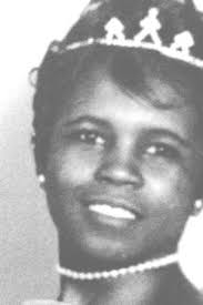 Roberta Thorpe's Instagram, Twitter & Facebook