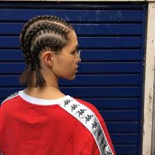 Diese kurzhaarfrisur besticht durch stumpf geschnittene spitzen. 1001 Stylische Und Wunderschone Ideen Fur Frisuren Fur Kurze Haare
