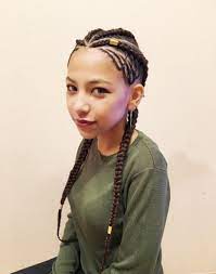 コーンロウ cornrow ガーナブレイズ 編み込み ブレイダー ブラックヘア コーンロウ ダンス 髪型 ダンス ヘアスタイル