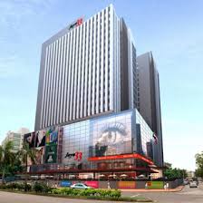 Shah alam'da yer alan tesis, malawati stadyumu'na 600 metre ve shah alam kongre dairenin özel otoparkı ücretsizdir. Menara Mrcb Green Building Index