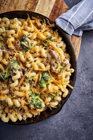2 to 3 cups roughly chopped cooked broccoli, cauliflower, or broccoflower, or romanesco. Beef And Broccoli Mac N Cheese Broccoli Beef Recipes Ground Beef Mac And Cheese Recipe