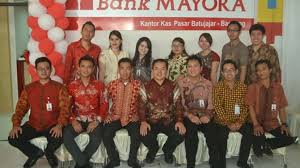 Lamaran dan berkas lainnya (cv, ijazah, transkrip nilai) bisa dikirimkan ke Bank Mayora Tambah Jaringan Kantor Di Batujajar Bandung