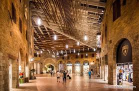 Scegli tra le migliori firme a prezzi imbattibili: Nice Outlet Mall Review Of The Outlet Village Dubai United Arab Emirates Tripadvisor