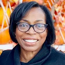 Glenda Baker's Instagram, Twitter & Facebook