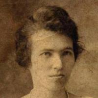 Lola Gladys Tucker (1895–1967)