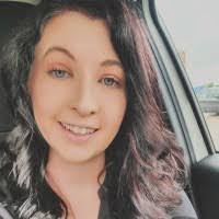 Beth Yager's Instagram, Twitter & Facebook