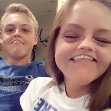 Calvin Thompson (@tnivlac)