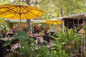 If you like artisinal coffee or you're a casual coffee lover who's looking for a new coffee place to hang out at, you shouldn't miss visiting alch3mist coffee shop in bf homes, paranaque. On The Grid The Alchemist