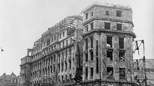 Berlin 1945 Ruine Des Eden Hotels In Der Budapester Strasse 35 West Berlin Berlin Germany East Berlin