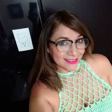 Elva Galvan's Instagram, Twitter & Facebook