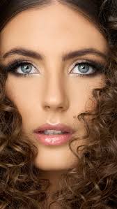 Model @carmenbarnardxx , Makeup artist @fynmakeup_by_johanette , Hair  @hair_by_josh_ , 📸 @carlosfrazao.photography @carlosfrazaophoto ,  #flawless #flawlessmakeup #flawlessmakeupacademy #makeupschool ...